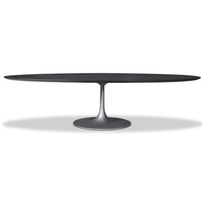 Bourgeois table