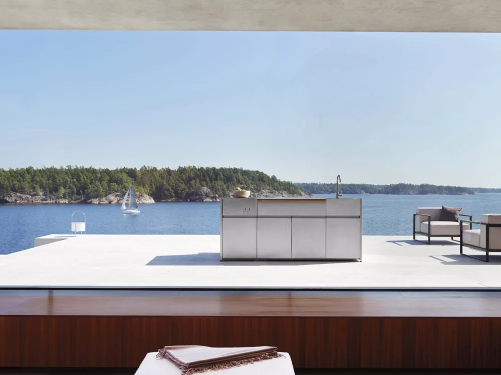 Kitchen Island - Image 2