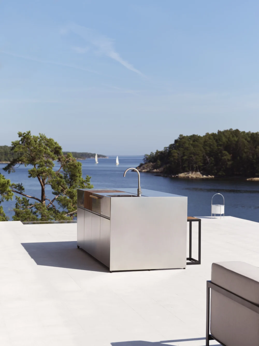 Kitchen Island - Image 3