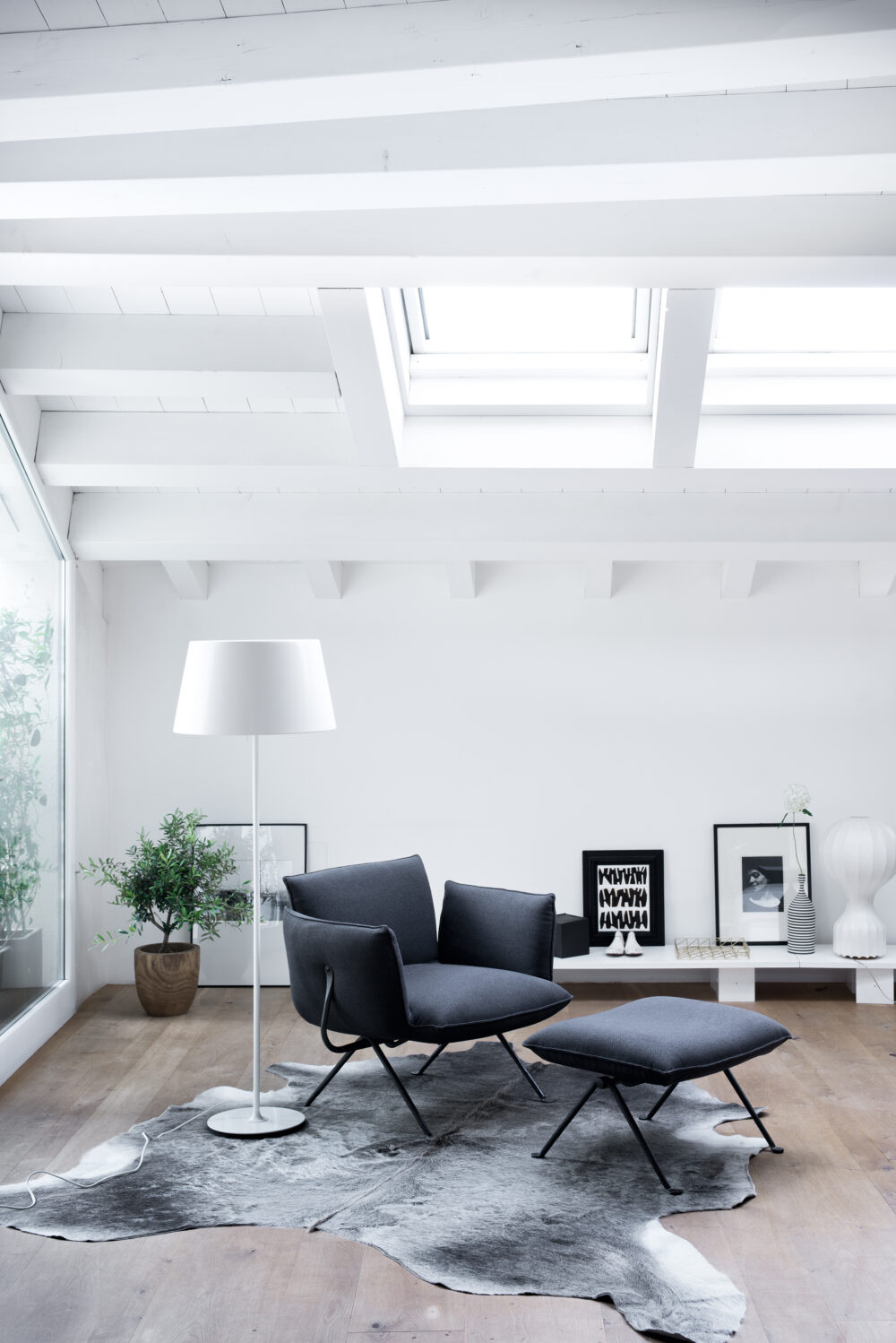Armchair & Ottoman - Image 5