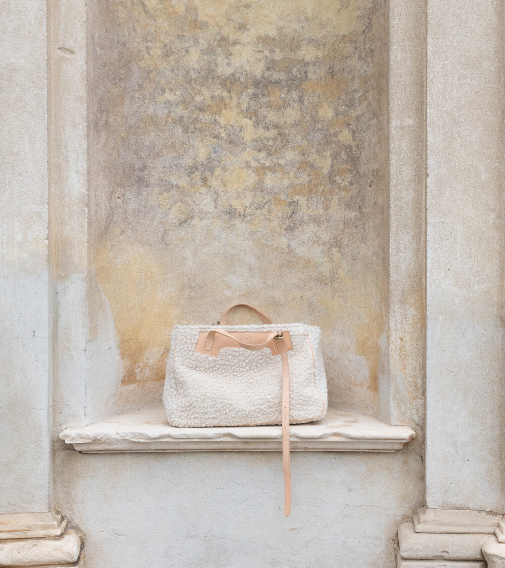 Bouclé Wool Dog Bag - Image 7