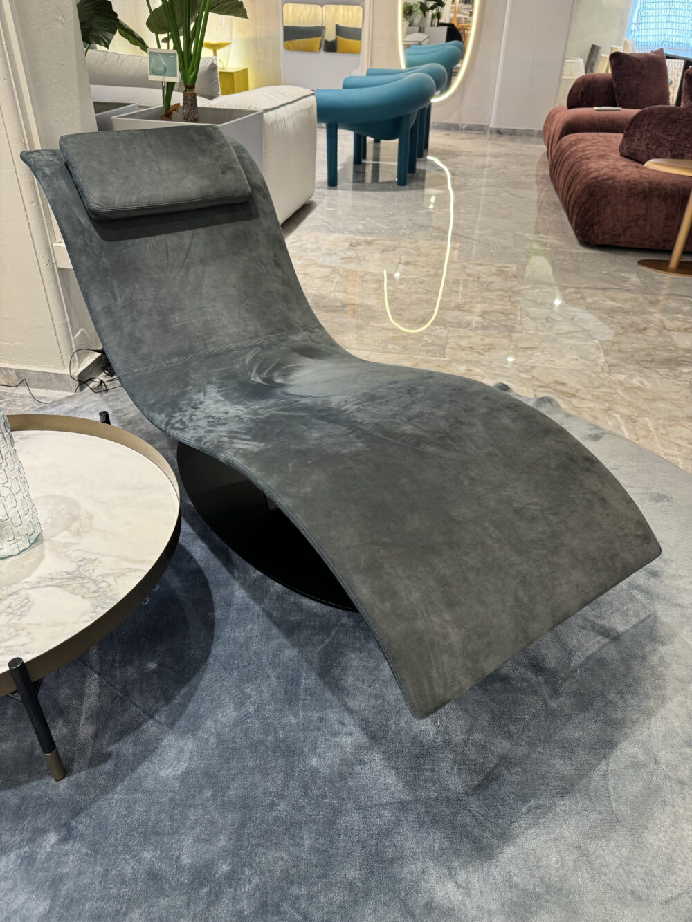 Eli Fly Chaise Longue - Ocean Nabuk Leather