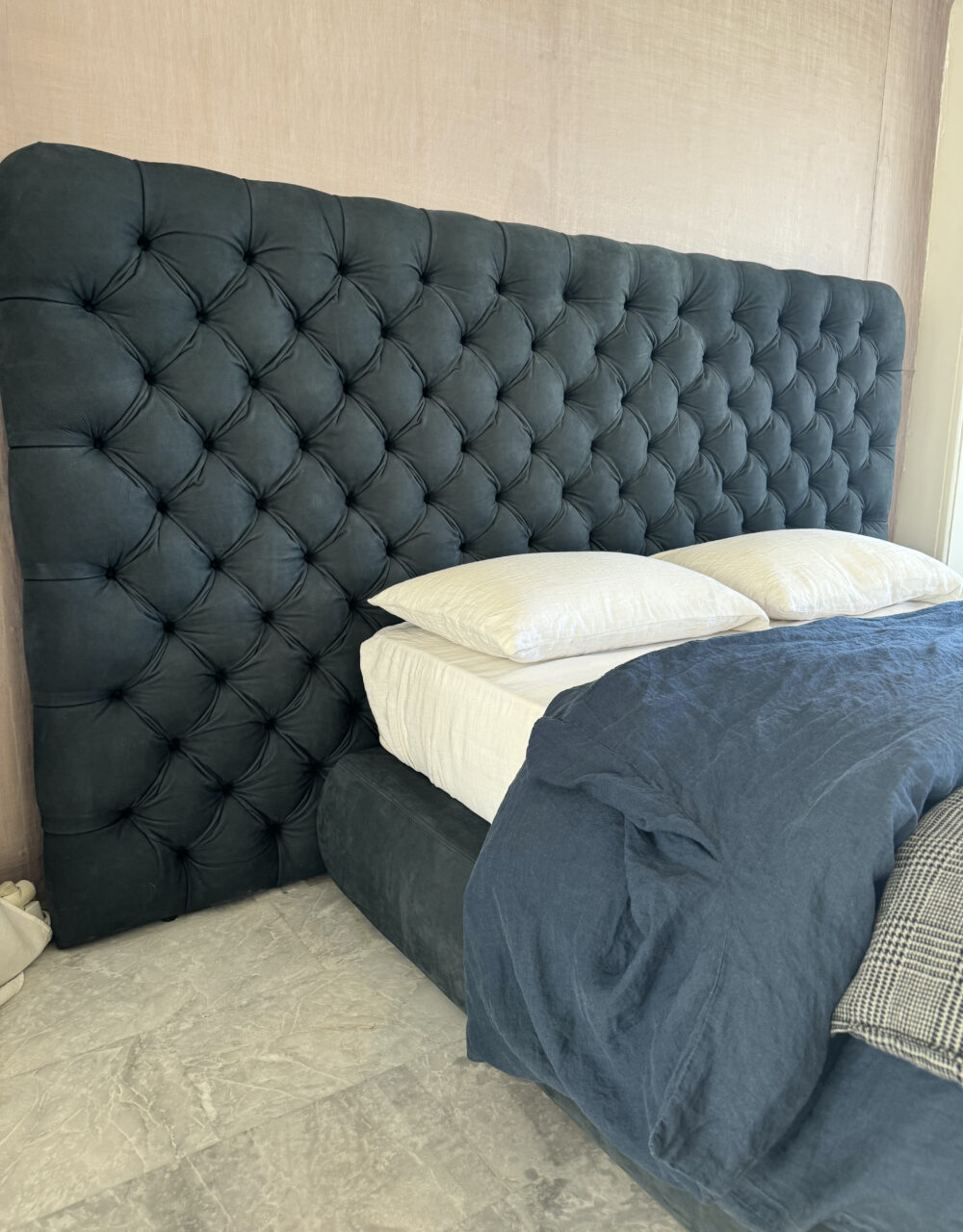 Heaven Bed - Night Blue Nabuck Leather - Image 3